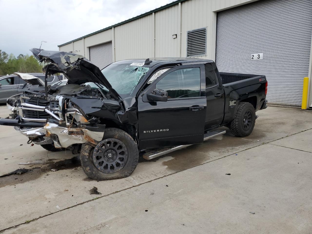 CHEVROLET SILVERADO K1500 LT