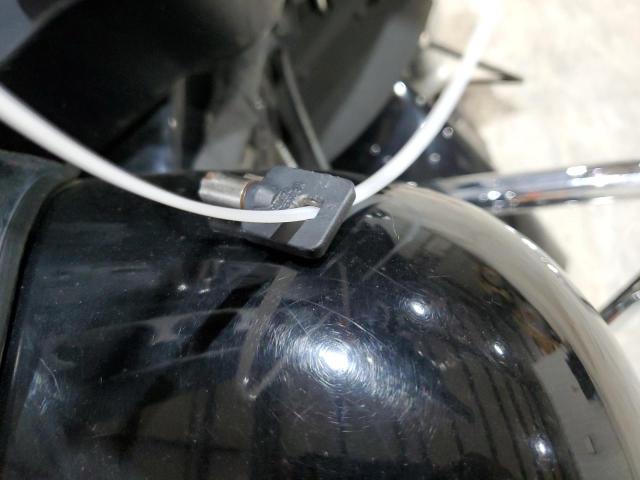 2015 HARLEY-DAVIDSON FLHX STREE - 1HD1KBM16FB677224