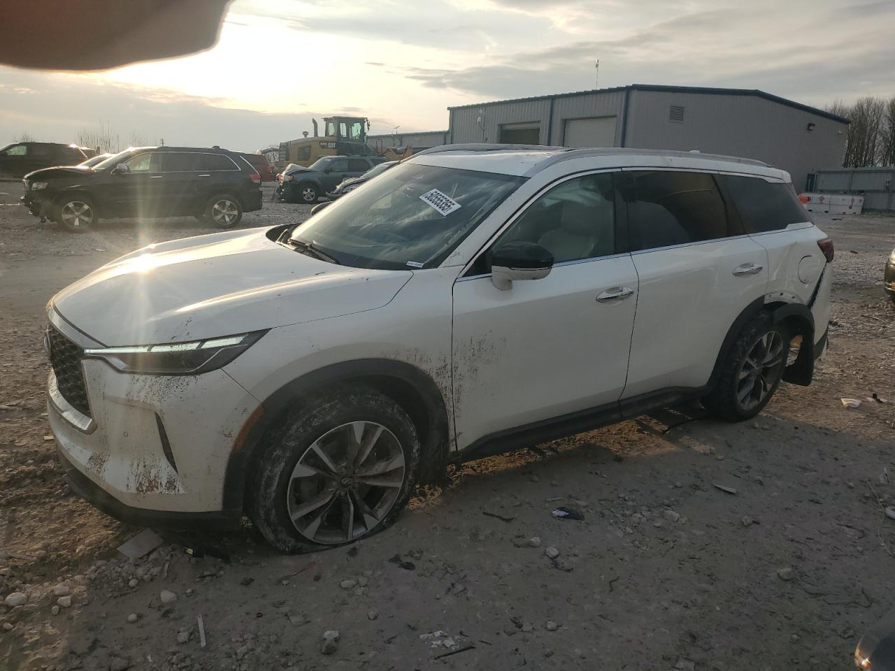 INFINITI QX60 2023