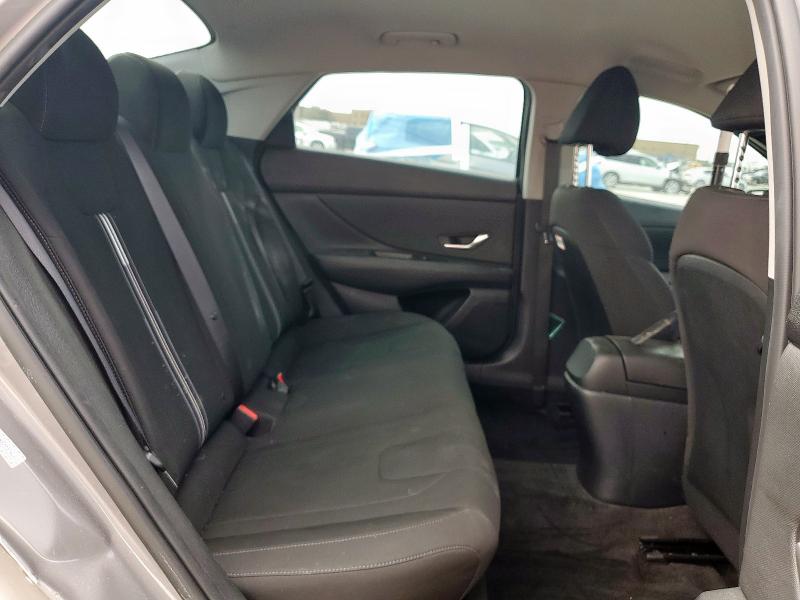 2022 HYUNDAI ELANTRA SE - KMHLS4AG8NU336419