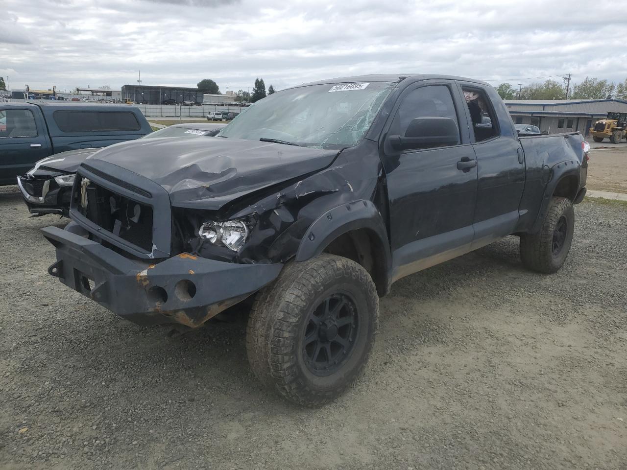 TOYOTA TUNDRA DOUBLE CAB SR5