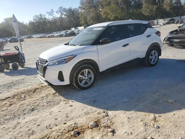 NISSAN KICKS S