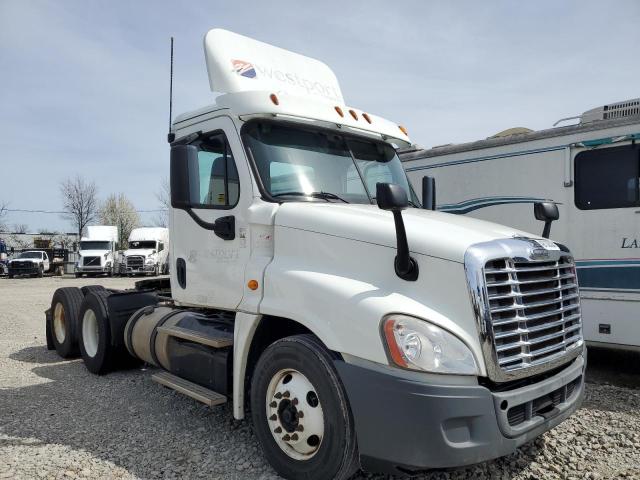 FREIGHTLINER CASCADIA 2014 white tractor diesel 3AKJGEBGXESFR5517 photo #1