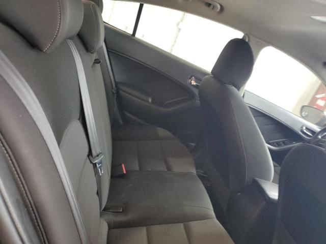 2016 KIA FORTE LX - KNAFX4A68G5437495