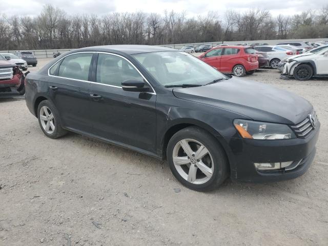 2015 VOLKSWAGEN PASSAT S - 1VWAT7A30FC073578