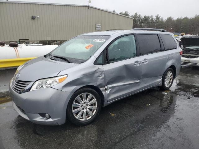 TOYOTA SIENNA XLE