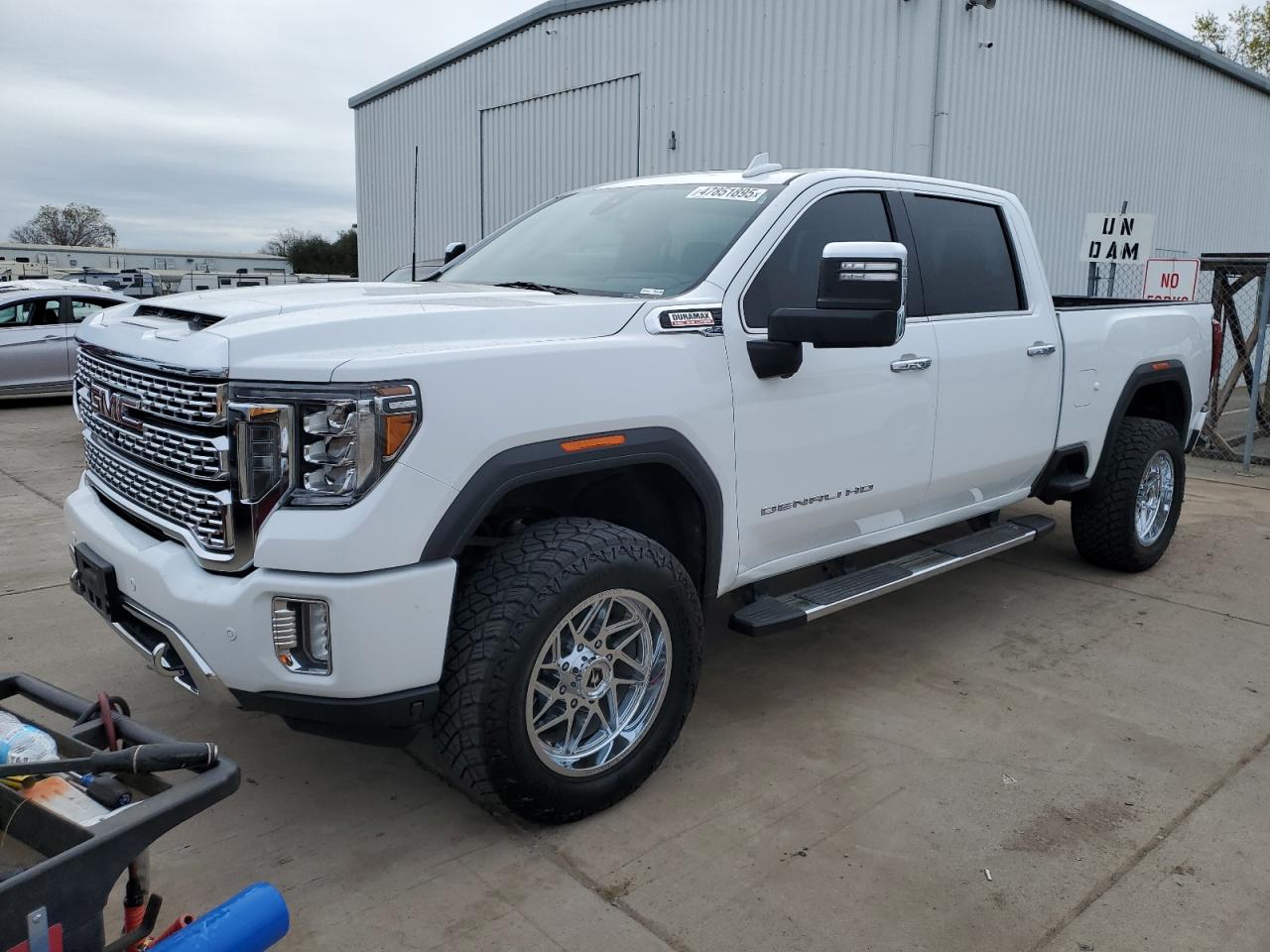 GMC SIERRA K2500 DENALI