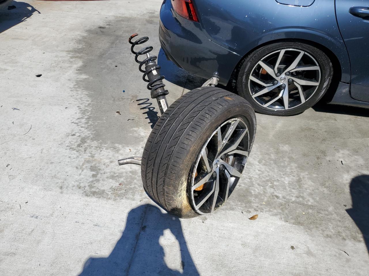 VOLVO S60 T5 MOMENTUM