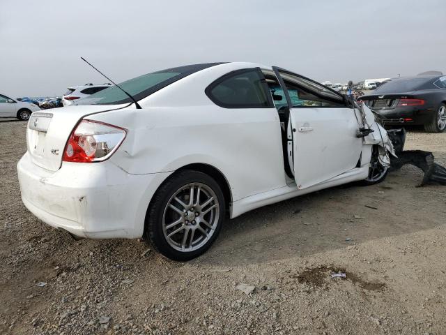 TOYOTA SCION TC 2006 white hatchbac gas JTKDE177060119471 photo #4