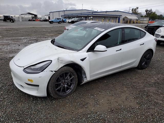 Vin: 5yj3e1eb1nf135351, lot: 51327095, tesla model 3 2022 img_1