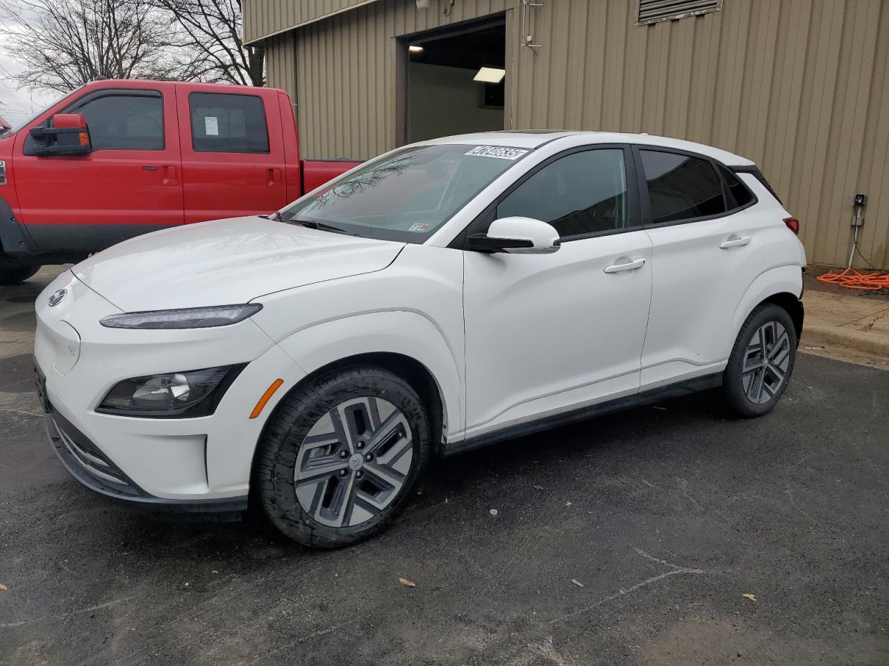 KM8K33AGXPU187078 HYUNDAI KONA SEL 2023