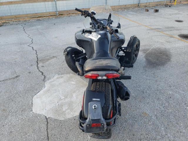 2017 CAN-AM SPYDER ROA - 2BXRDDD2XHV002460