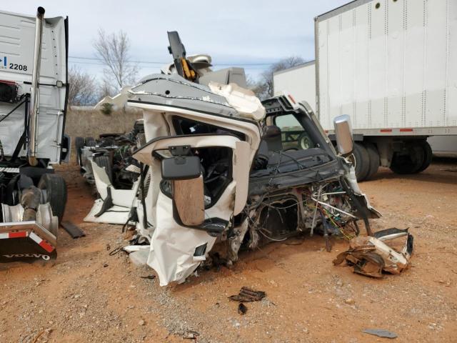 FREIGHTLINER CASCADIA 1