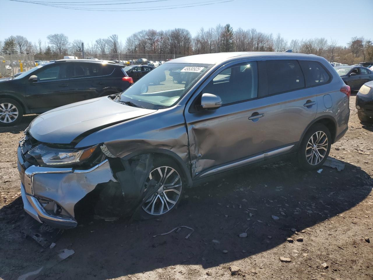 MITSUBISHI OUTLANDER SE