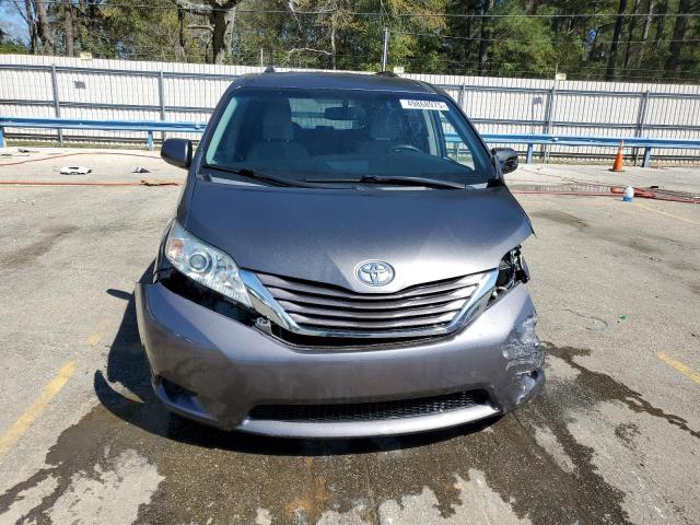 2017 TOYOTA SIENNA LE 5TDKZ3DC4HS848928