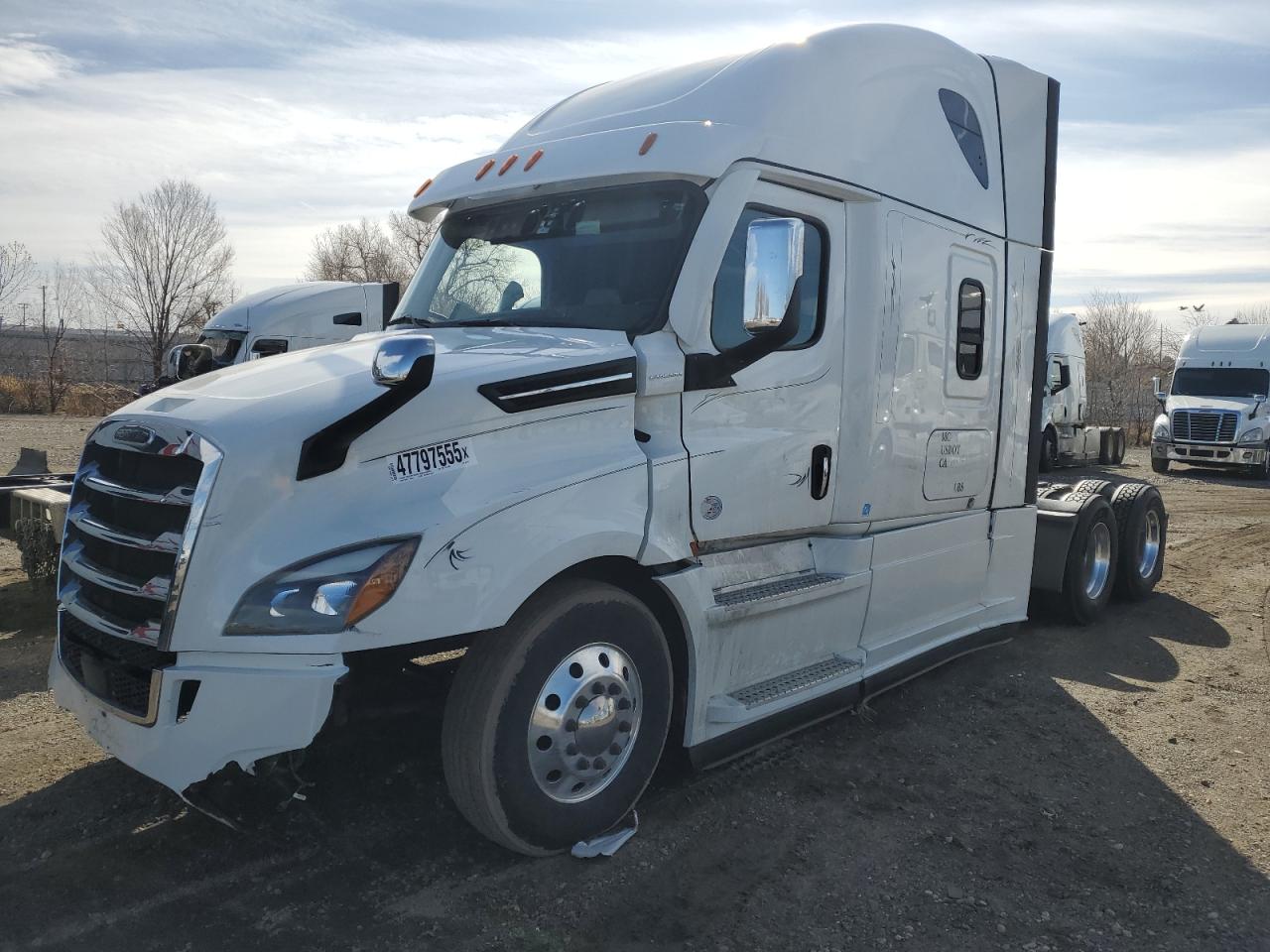 Lot #3218014879 2022 FREIGHTLINER CASCADIA 1