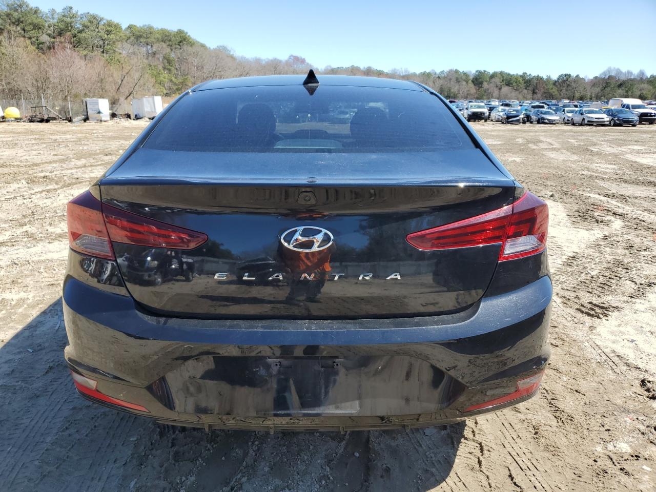 Hyundai Elantra se 2020