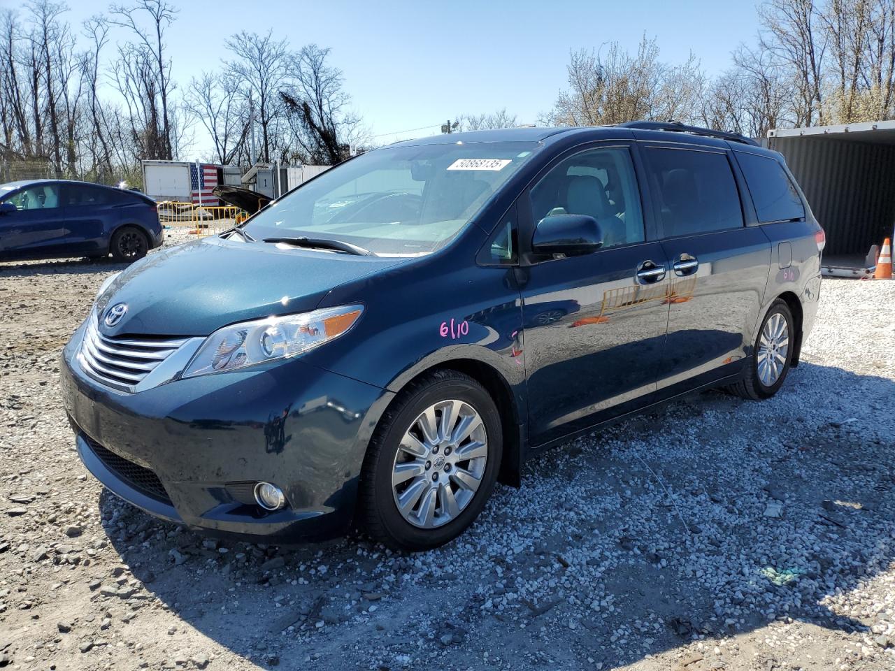 TOYOTA SIENNA XLE