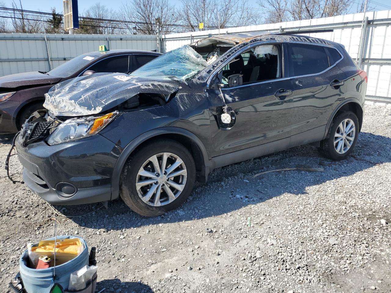 NISSAN ROGUE SPORT S