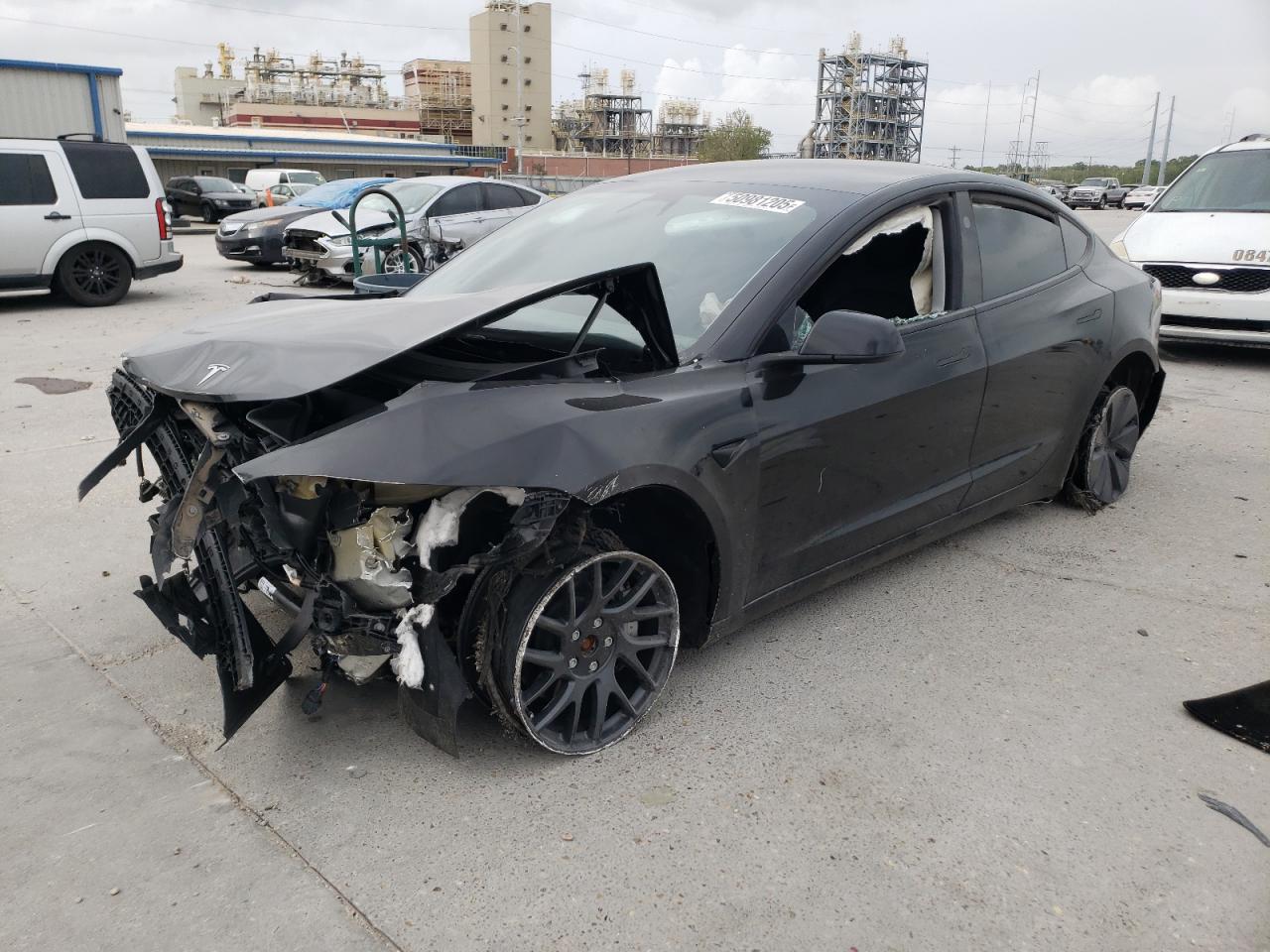TESLA MODEL 3