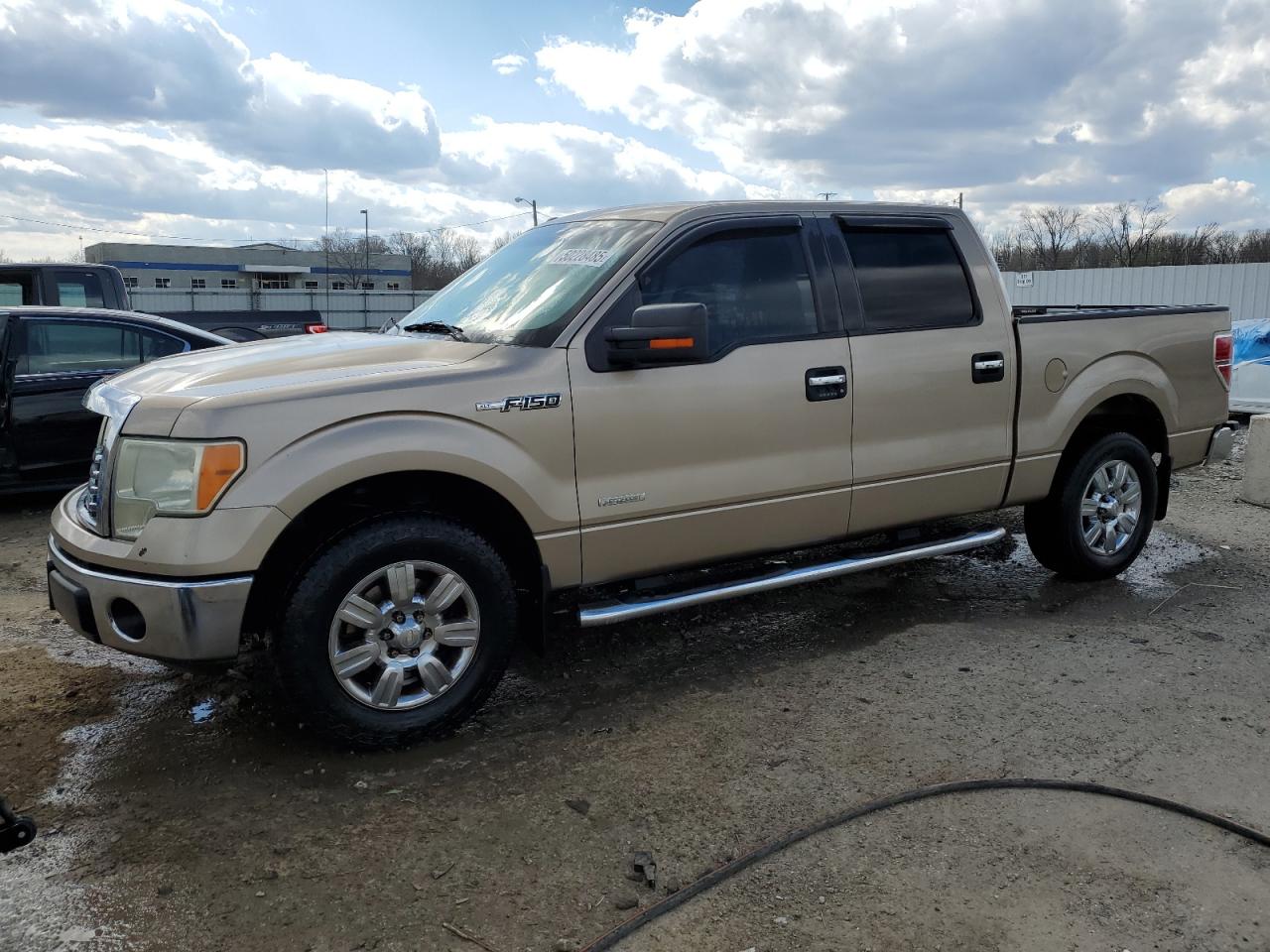 FORD F-150 SUPERCREW
