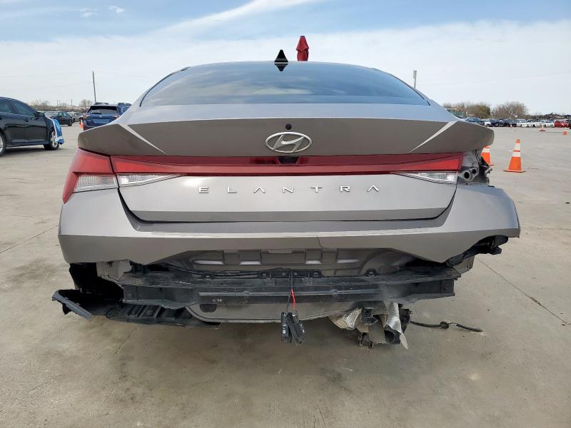 2022 HYUNDAI ELANTRA SE - KMHLS4AG8NU336419