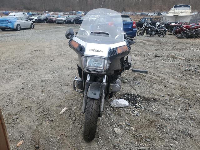HONDA GL1200 A 1984 1HFSC1420EA031340 photo #3