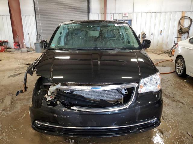 2015 CHRYSLER TOWN & COU - 2C4RC1BG3FR629328
