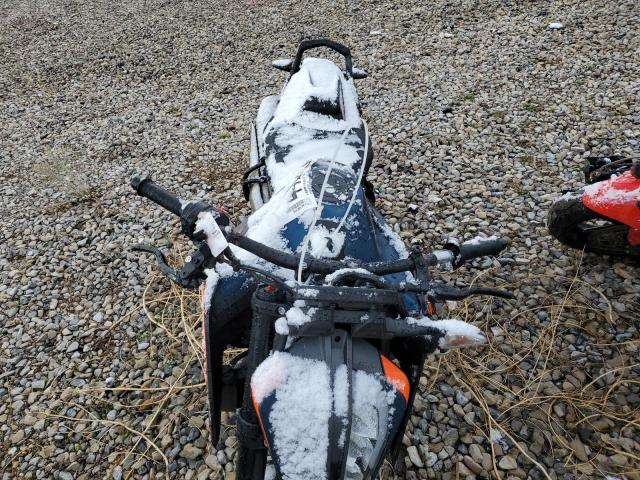 2022 KTM 890 DUKE R VBKTU9400NM840116