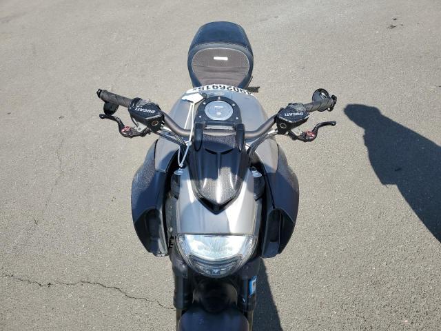 2015 DUCATI DIAVEL ZDM13BSW1FB026939