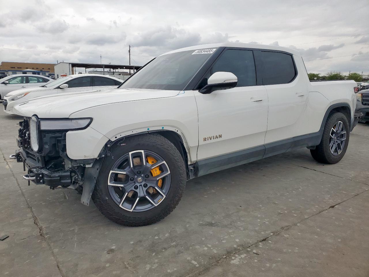 RIVIAN R1T ADVENTURE
