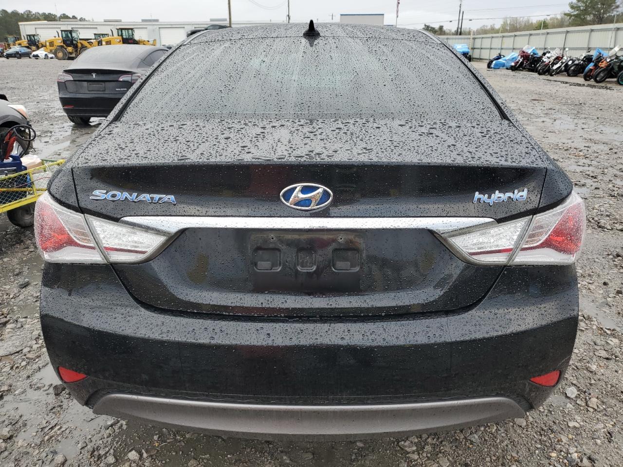 HYUNDAI SONATA HYBRID