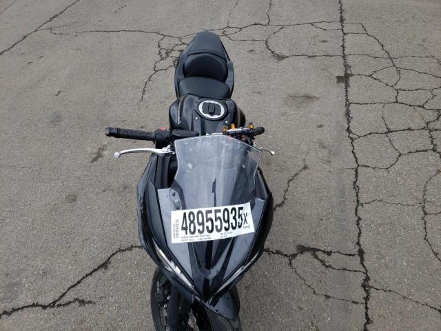 2025 KAWASAKI EX650 R - ML5EXER18SDAE0731