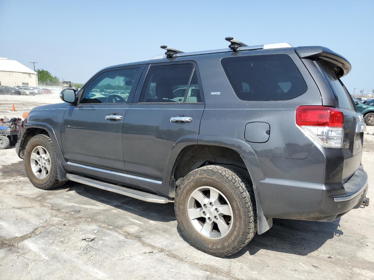 TOYOTA 4RUNNER SR5