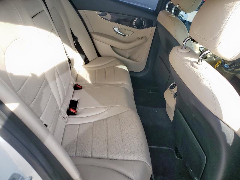 2015 MERCEDES-BENZ C 300 - 55SWF4JB4FU070237