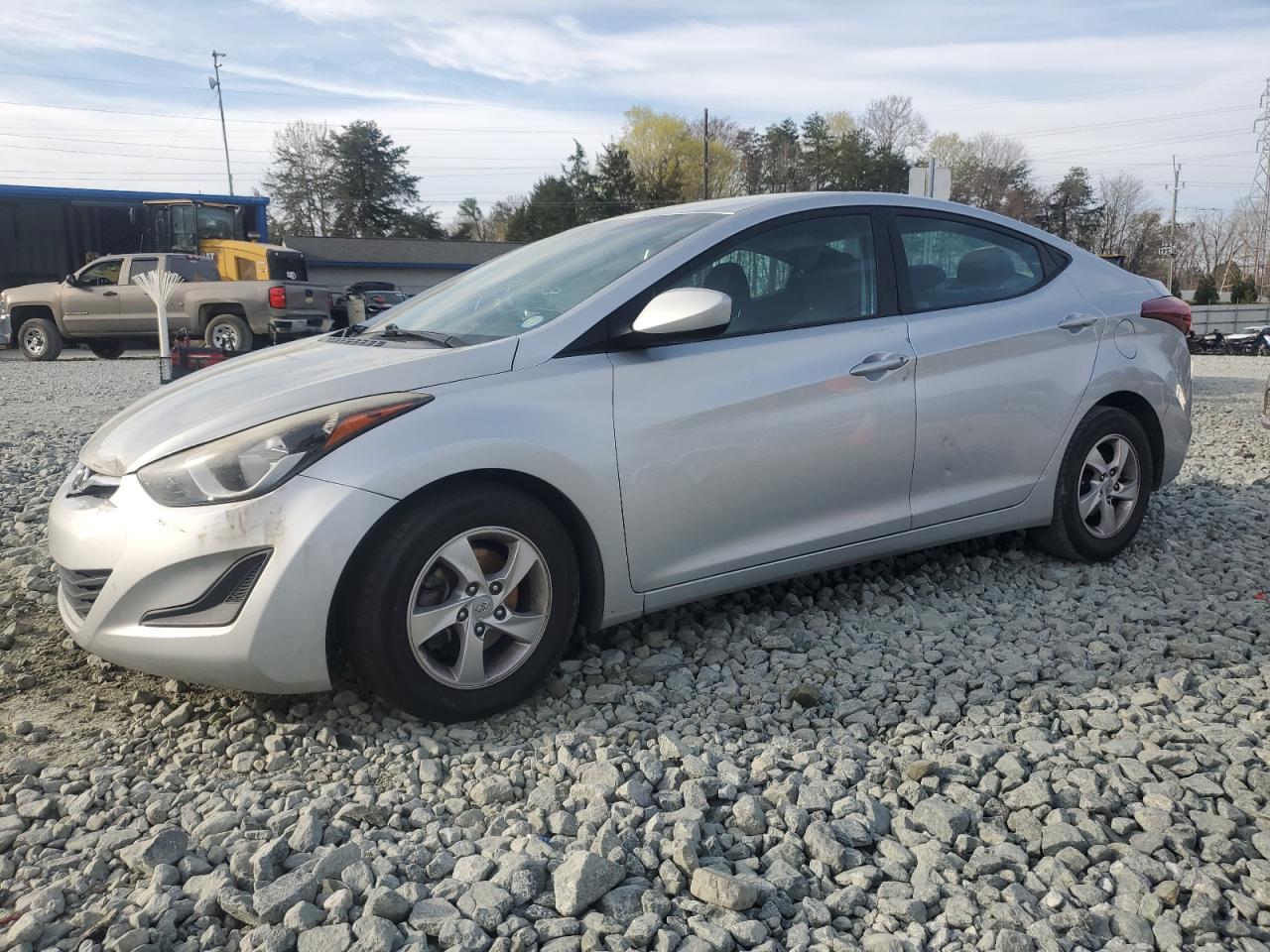 HYUNDAI ELANTRA SE
