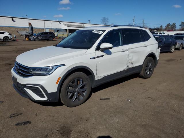 VOLKSWAGEN TIGUAN SE