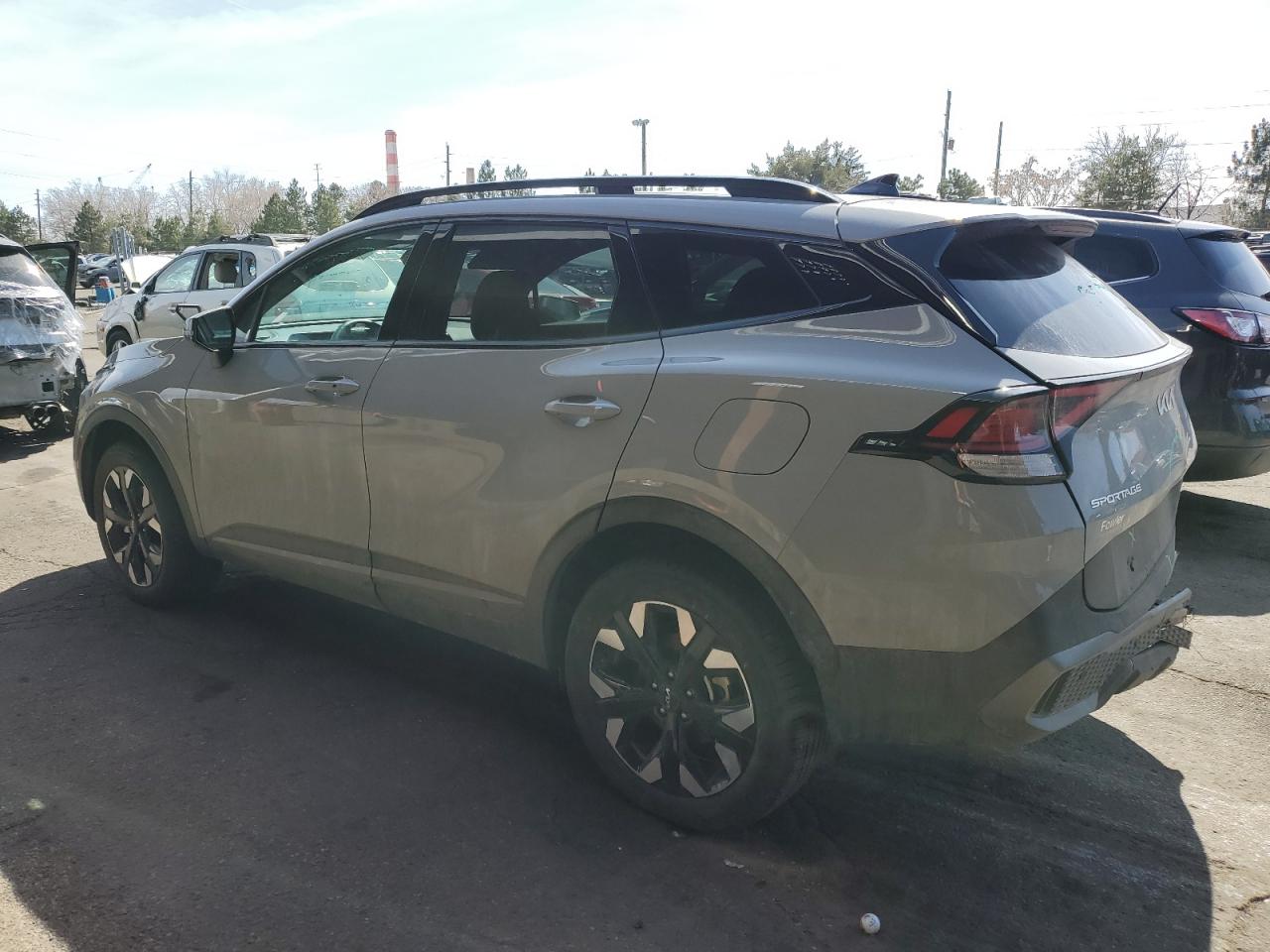 KIA SPORTAGE X LINE