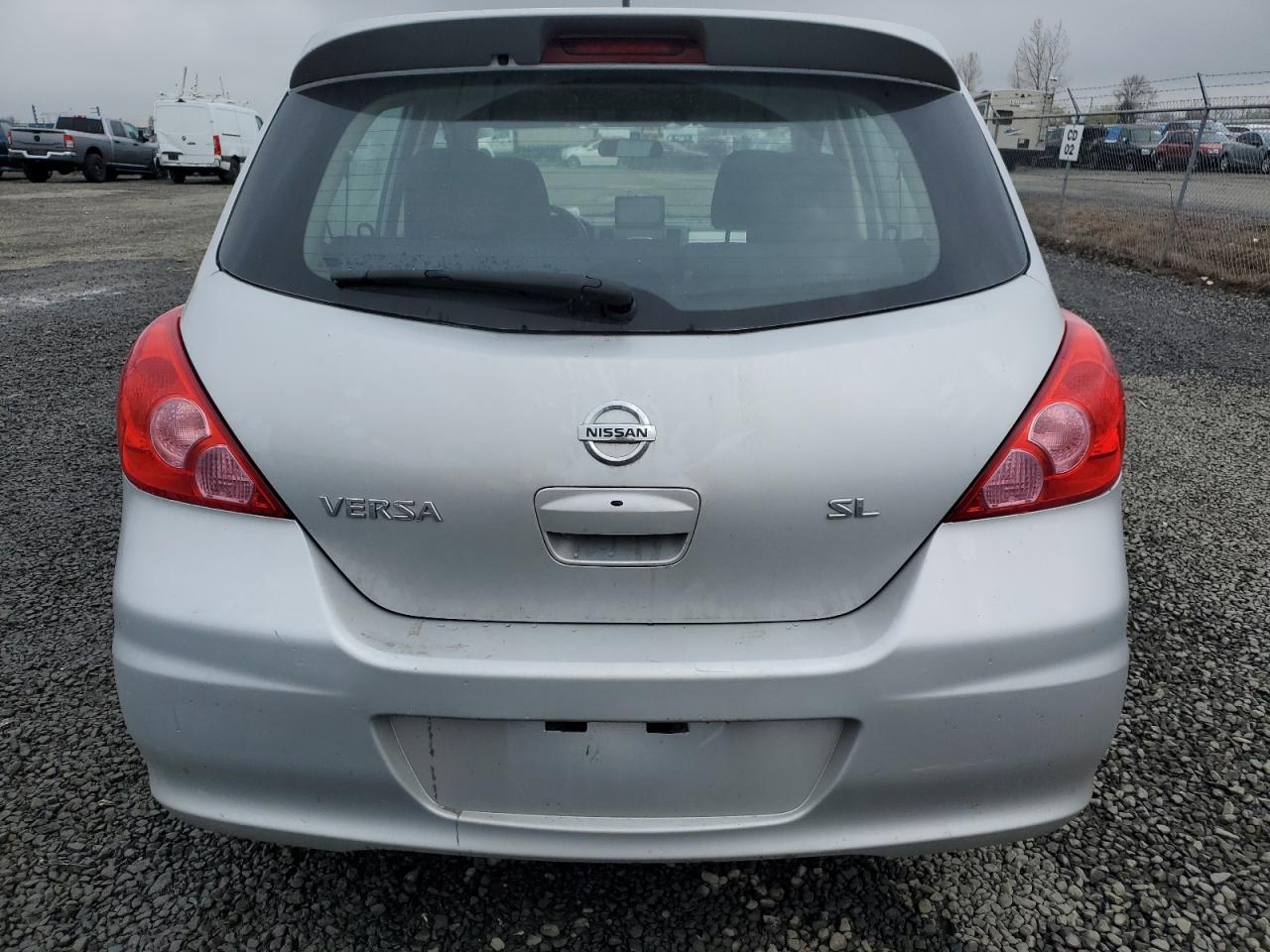 NISSAN VERSA S