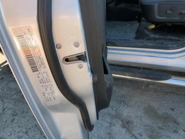 2018 RAM 1500 SLT - 1C6RR6GG1JS206007