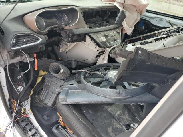 2020 CHRYSLER VOYAGER L 2C4RC1AG3LR266641