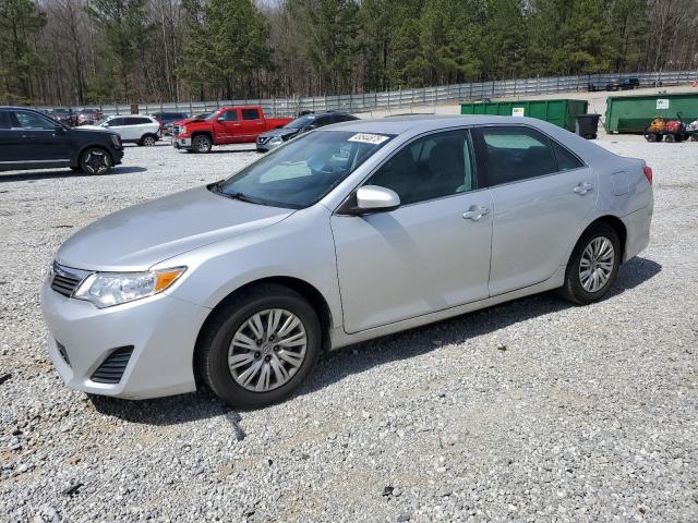TOYOTA CAMRY BASE