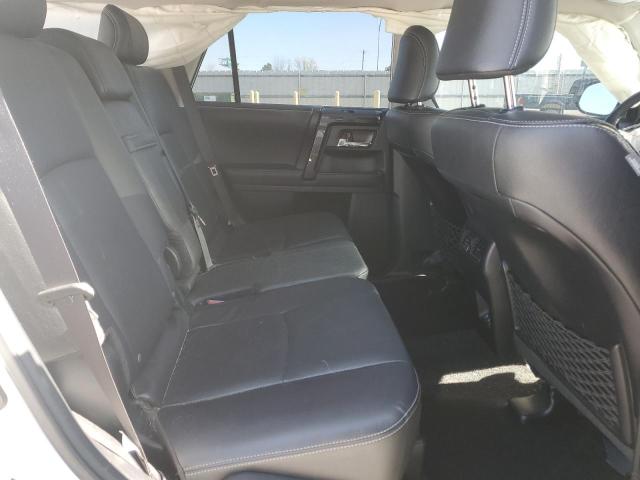 2020 TOYOTA 4RUNNER SR - JTEBU5JR1L5771089