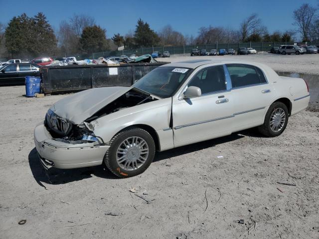LINCOLN TOWN CAR D
