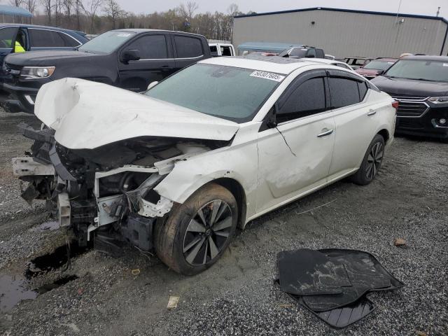 NISSAN ALTIMA SV