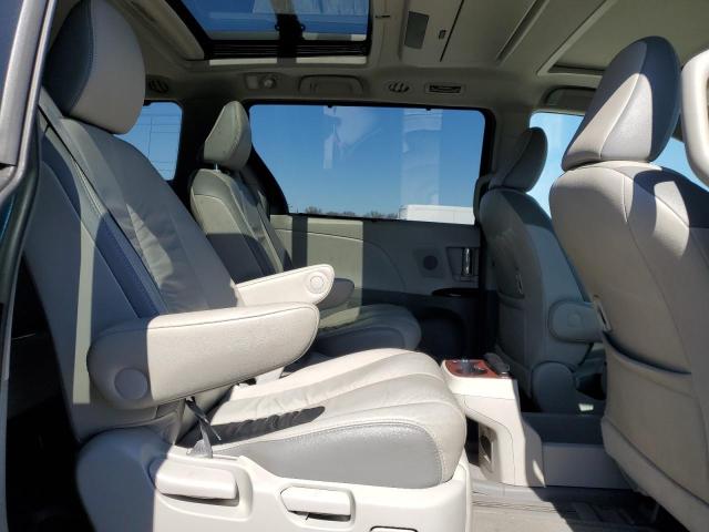 2011 TOYOTA SIENNA XLE - 5TDYK3DC6BS170205