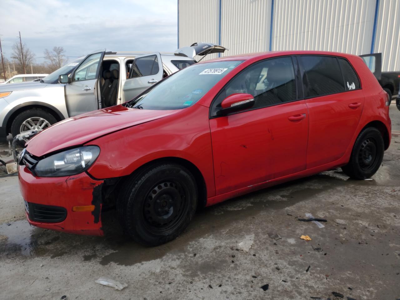 VOLKSWAGEN GOLF