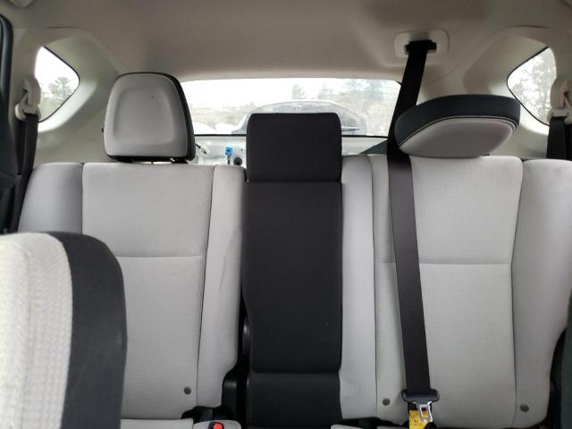 2016 TOYOTA RAV4 XLE - JTMRFREV7GJ076690
