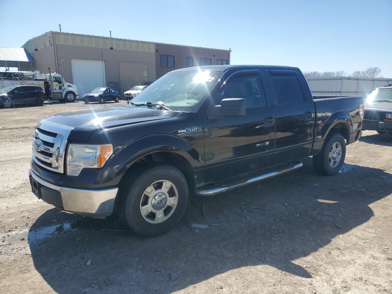 FORD F-150 SUPERCREW