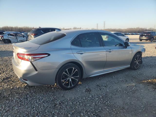 Vin: 4t1g11ak6lu510492, lot: 48568115, toyota camry se 20203